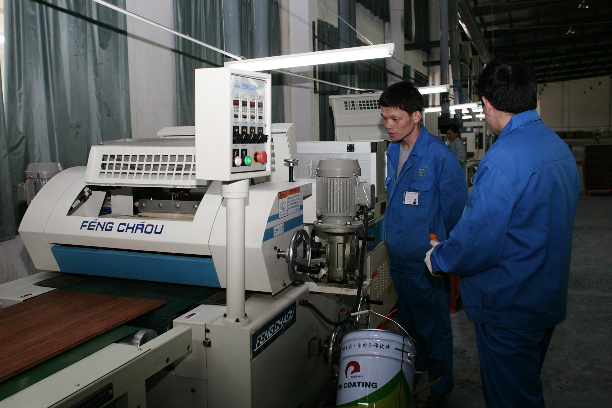 竹纖維地板(戶外板)成品車間