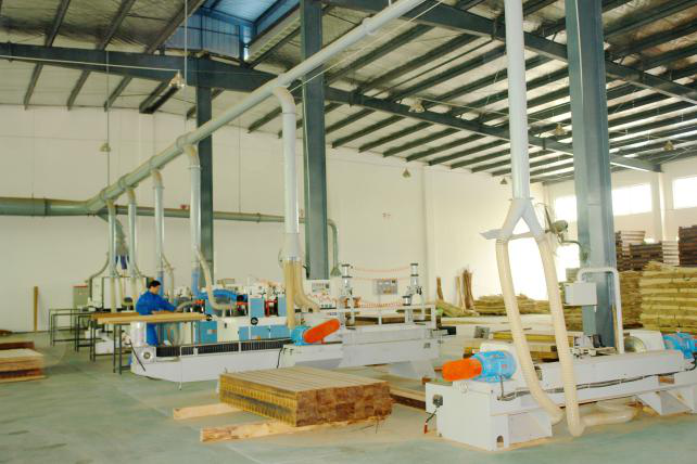 竹纖維地板(戶外板)半成品車間